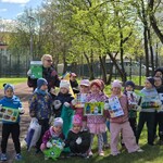 Grupa pszczółki wie jak dbać o Ziemię.jpg