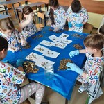 9- klasa 2a- podział monet na nominały.jpg