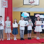 wyróżnieni uczniowie klasy 3a.jpg