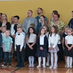 uczniowie klas 1.jpg