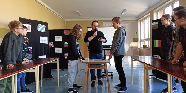 przedstawiciele drużyn.jpg