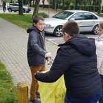 zbieramy śmiecie na osiedlu.jpg