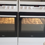 w piekarniku pieką się ciasteczka