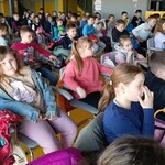 Uczniowie na spotkaniu z pisarką p. Piątkowską