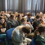 zdjęcie uczniów od przodu