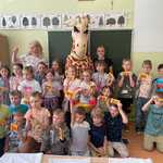 Klasa 1a z Żyrafką Lokatką