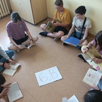 klasa 6b czyta.jpg