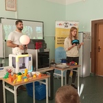 Prowadzący zajęcia, drukarki 3D, długopisy3D, wydruki 3D