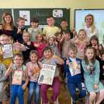 Cała klasa Ia z nauczycielkami
