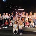Zdjęcie grupowe uczestników konkursu z nagrodami