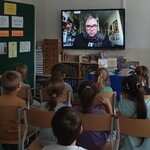Klasa Ib ogląda wywiad z G. Kasdepke