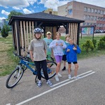 Uczniowie klasy 4b na egzaminie na kartę rowerową