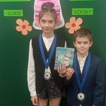 Uczniowie klas trzecich nagrodzeni medalami 