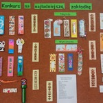 Wystawa zakładek do książek wykonanych przez uczniów