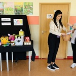 losowanie osoby która wytypowała w szkole najpopularniejszą skarbonkę
