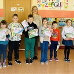 uczniowie którzy otrzymali WYRÓŻNIENIE w konkursie plastycznym ph. BEZPIECZNA DROGA DO SZKOŁY