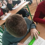 Uczeń rozwiązuje test