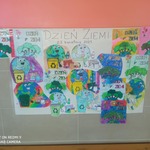 Plakaty wykonane przez uczniów klasy trzeciej