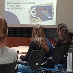 Slajd z prezentacji Hejt w liczbach
