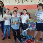 Uczniowie którzy otrzymali nagrodę publiczności w Konkursie Tańca klas I - III