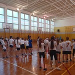 Dzień Sportu w SP 15 - wyścigi w rzędach