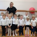 Zdjęcie grupowe dzieci z grupy Biedronki.