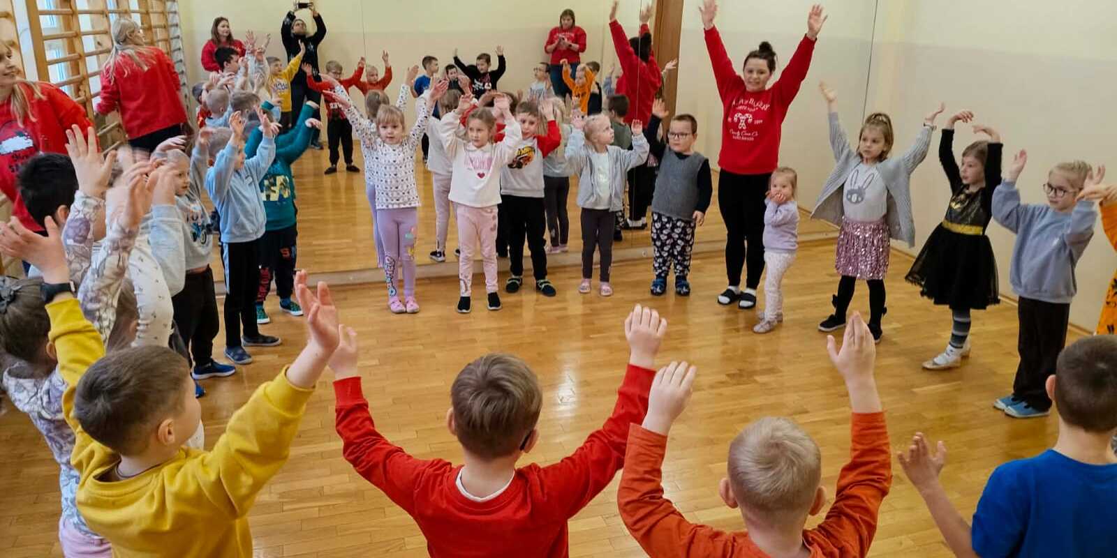 Odwiedziny przedszkolaków z Niepublicznego Integracyjnego Przedszkola „Na Skrzydłach”.